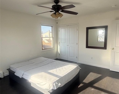 1318 Post Avenue - Photo Thumbnail 11