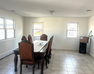 1318 Post Avenue - Photo Thumbnail 8