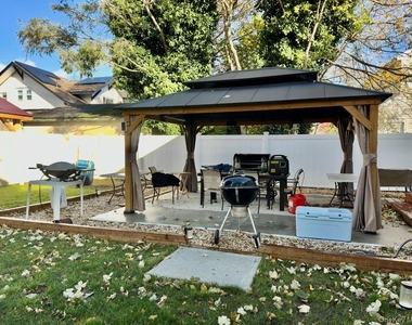 107 Fairview Avenue - Photo Thumbnail 14