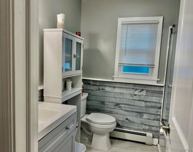 107 Fairview Avenue - Photo Thumbnail 7