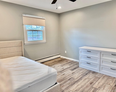 107 Fairview Avenue - Photo Thumbnail 17