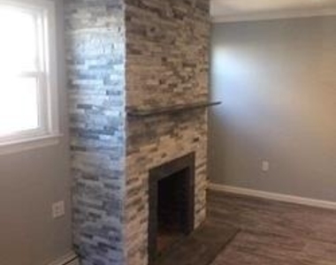 450 E Broadway - Photo Thumbnail 5