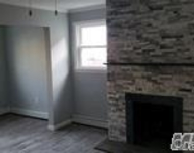450 E Broadway - Photo Thumbnail 6