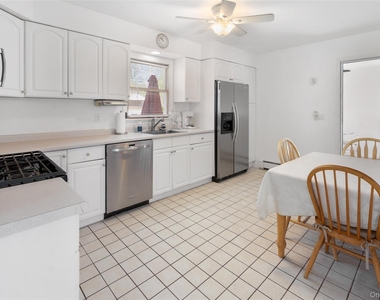 27 Summit Boulevard - Photo Thumbnail 7