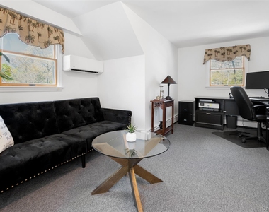 27 Summit Boulevard - Photo Thumbnail 9