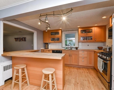 14 Seabird Avenue - Photo Thumbnail 2