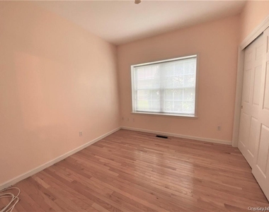 1309 Half Moon Bay Drive - Photo Thumbnail 6