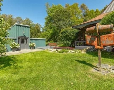 11 Old Depot Way - Photo Thumbnail 1