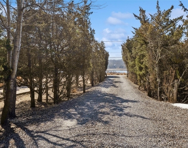 171 Harbor Beach Road - Photo Thumbnail 32
