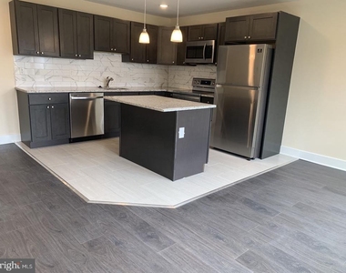 1848 N 19th Street - Photo Thumbnail 9