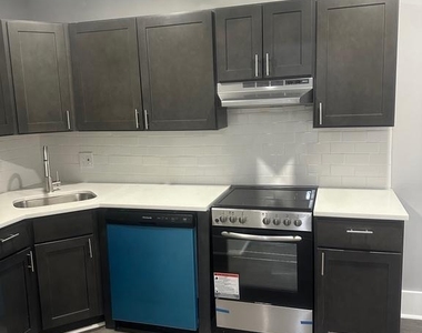 215-18 W Walnut Lane Lane - Photo Thumbnail 1