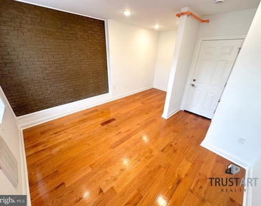 2025 N 4th Street - Photo Thumbnail 6