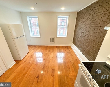 2025 N 4th Street - Photo Thumbnail 2