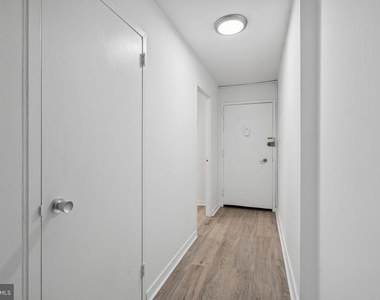 224 W Rittenhouse Square - Photo Thumbnail 12