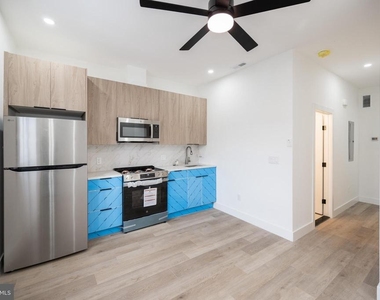 1838 S 23rd Street - Photo Thumbnail 5