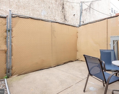 988 N 2nd Street - Photo Thumbnail 3