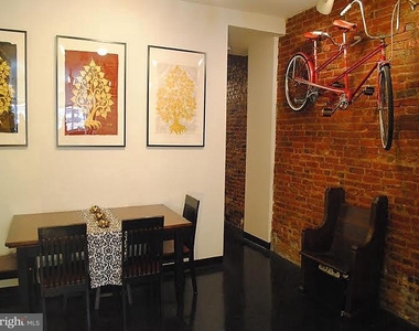988 N 2nd Street - Photo Thumbnail 6