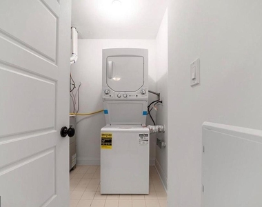 1 Brown Street - Photo Thumbnail 24
