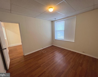 7979 Oxford Avenue - Photo Thumbnail 11