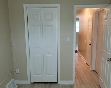 1331 Astor Street - Photo Thumbnail 27