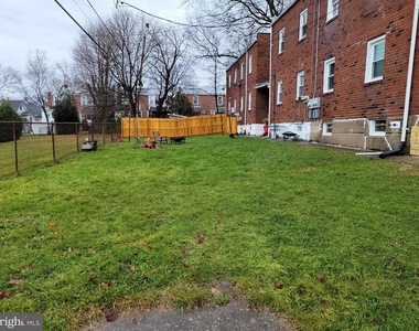 1331 Astor Street - Photo Thumbnail 8