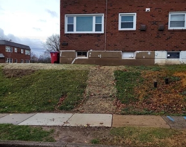1331 Astor Street - Photo Thumbnail 1
