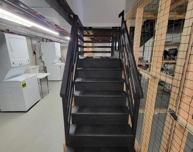 1331 Astor Street - Photo Thumbnail 31