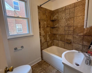 637 Hamilton Street - Photo Thumbnail 8