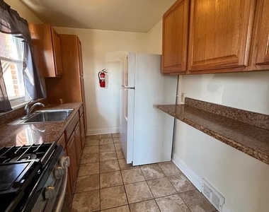 637 Hamilton Street - Photo Thumbnail 5