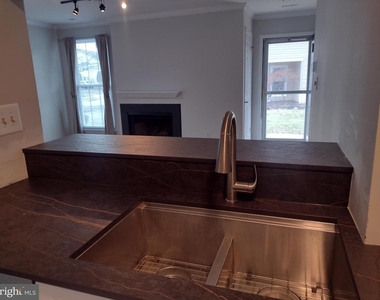 83 Avon Lane - Photo Thumbnail 9
