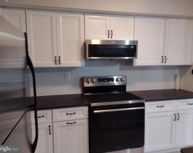 83 Avon Lane - Photo Thumbnail 6
