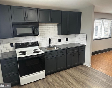 517 Morgan Avenue - Photo Thumbnail 4