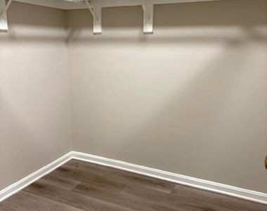 1018 Willowleaf Way - Photo Thumbnail 18