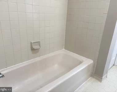 1018 Willowleaf Way - Photo Thumbnail 22