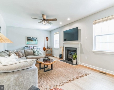 14720 Locust Court - Photo Thumbnail 3