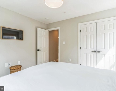 14720 Locust Court - Photo Thumbnail 17