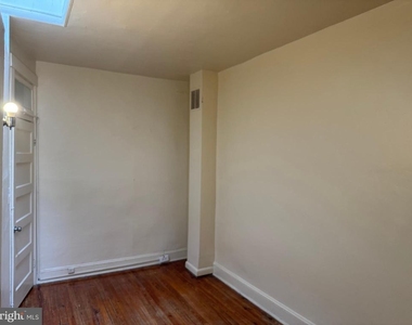 1638 Darley Avenue - Photo Thumbnail 10