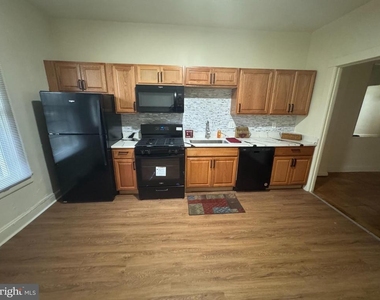 1638 Darley Avenue - Photo Thumbnail 1