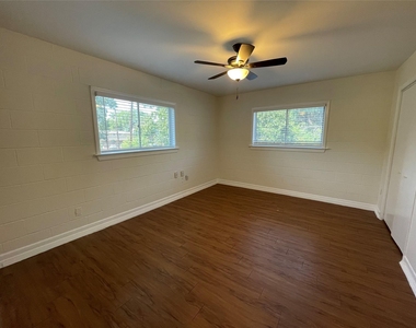 3106 Duval St - Photo Thumbnail 15