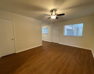 3106 Duval St - Photo Thumbnail 7