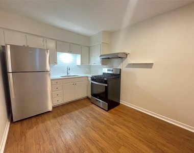 3106 Duval St - Photo Thumbnail 9