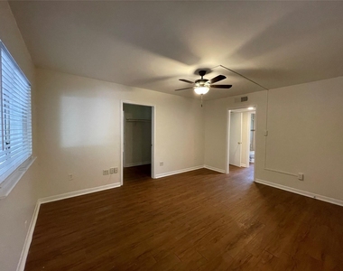 3106 Duval St - Photo Thumbnail 8