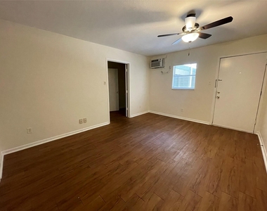 3106 Duval St - Photo Thumbnail 20