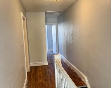 509 Vandever Avenue - Photo Thumbnail 11