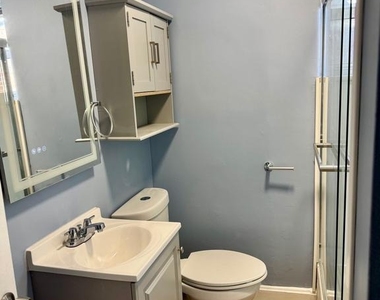 509 Vandever Avenue - Photo Thumbnail 8
