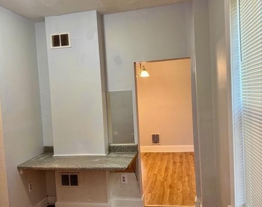 509 Vandever Avenue - Photo Thumbnail 4