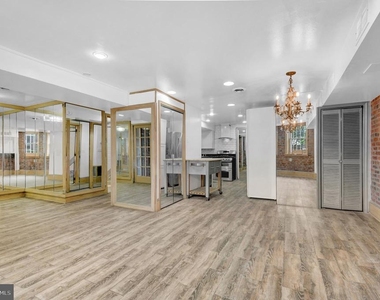 1118 Girard Street Nw - Photo Thumbnail 4