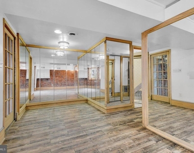 1118 Girard Street Nw - Photo Thumbnail 5