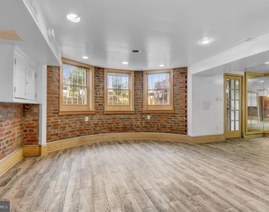 1118 Girard Street Nw - Photo Thumbnail 3