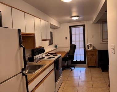 1513 Massachusetts Avenue Se - Photo Thumbnail 6